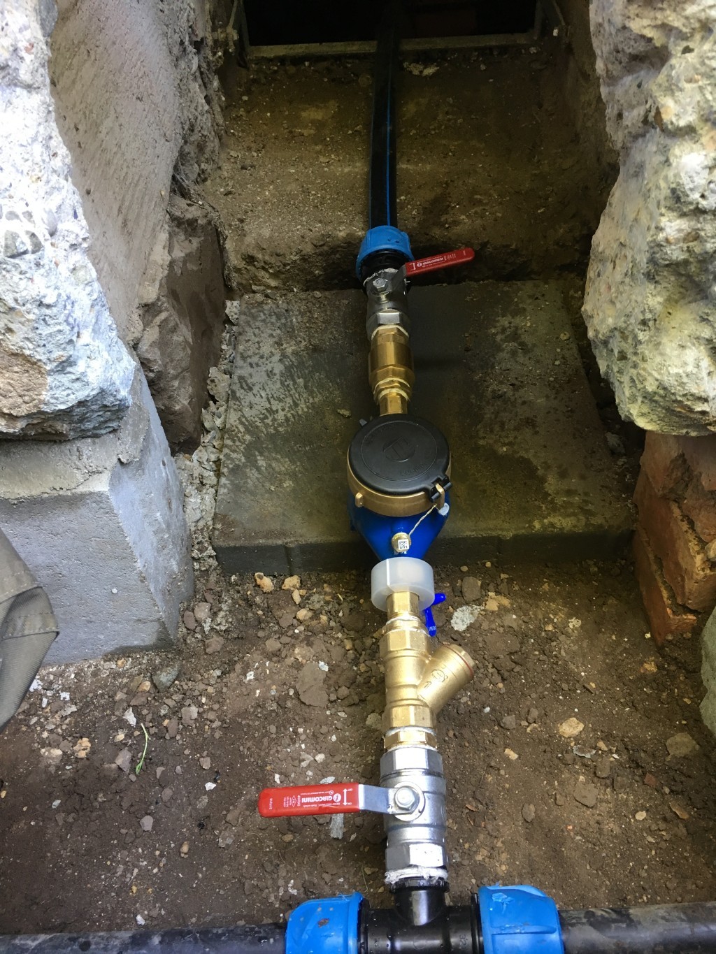 Vnitřní vodovod, kanalizace a podomítkový wc modul